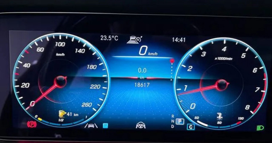 Mercedes-Benz E-Class 