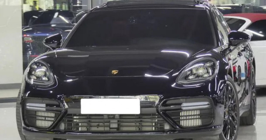 Porsche Panamera 