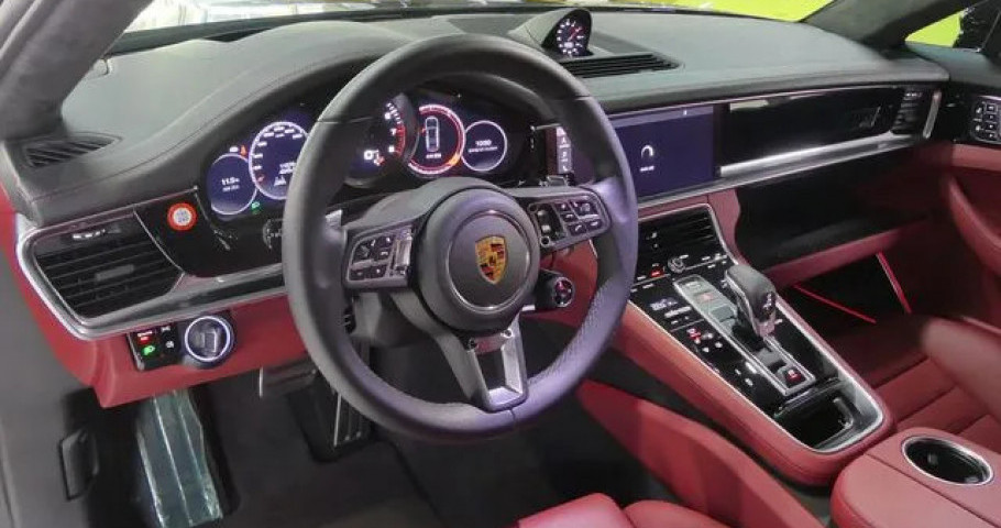 Porsche Panamera 