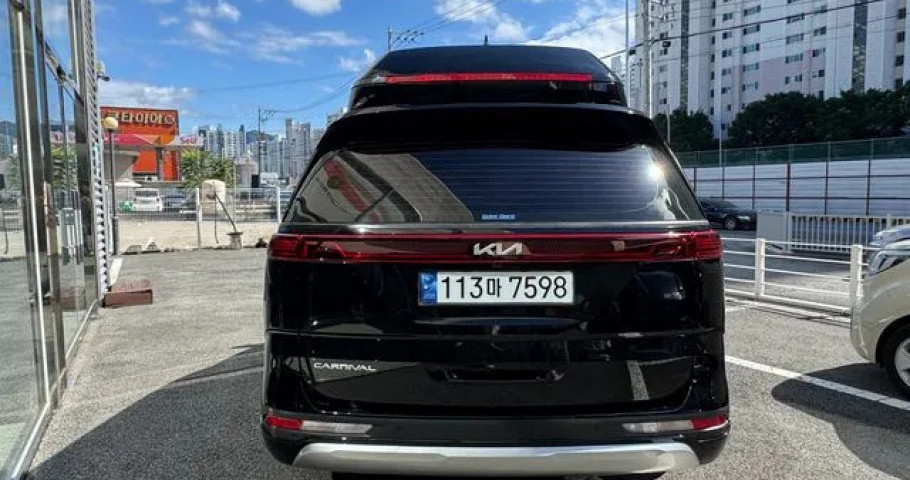 Kia Carnival 