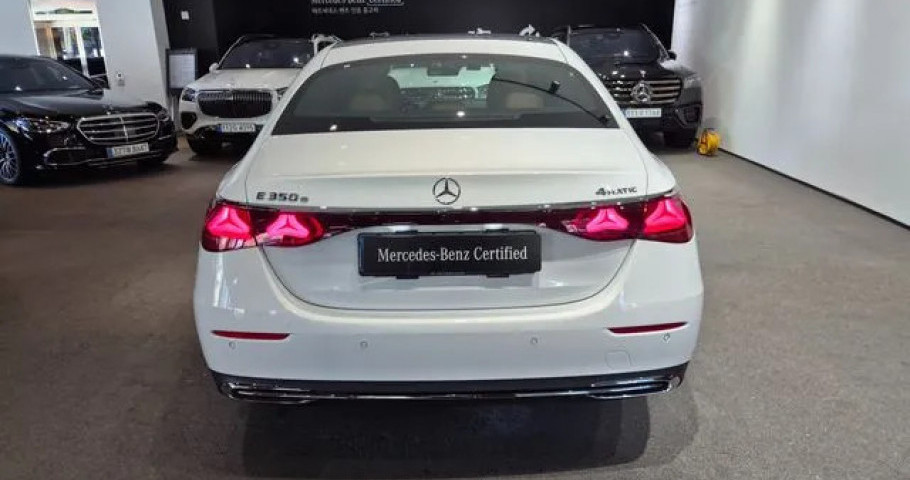 Mercedes-Benz E-Class 