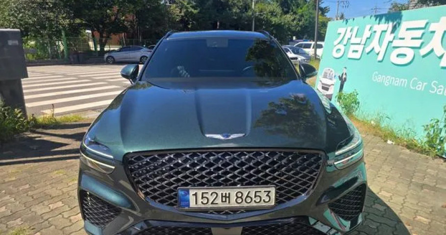Genesis Gv70 