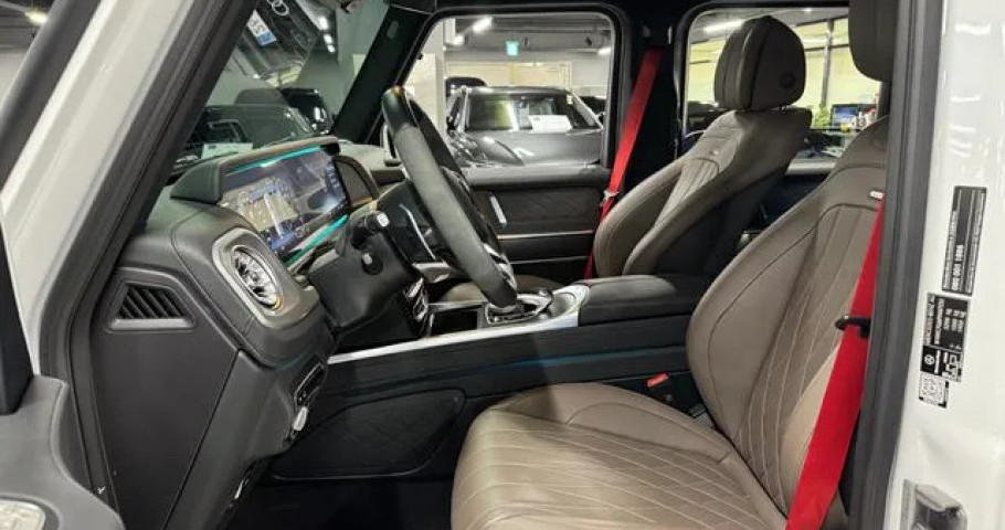 Mercedes-Benz G-Class 