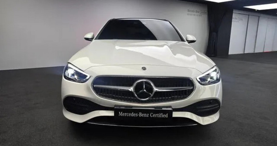 Mercedes-Benz C-Class 