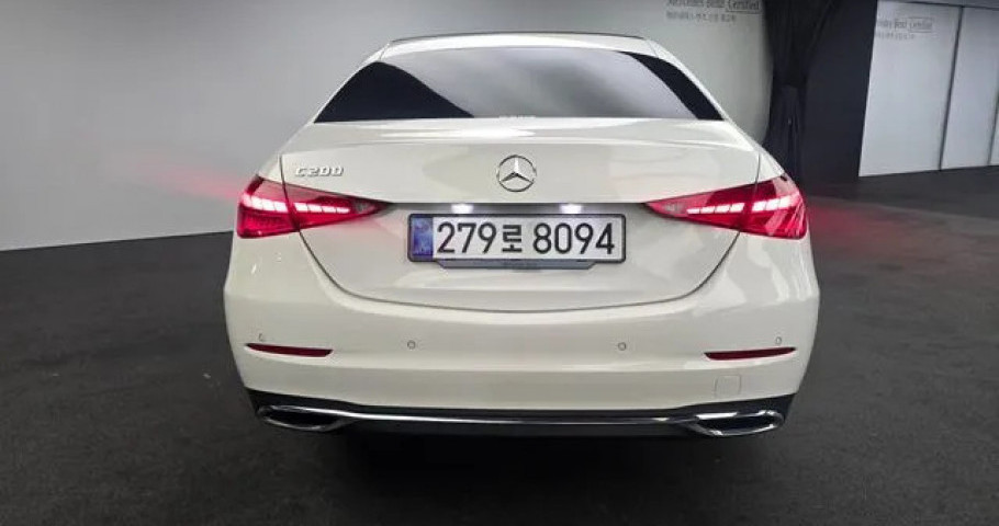 Mercedes-Benz C-Class 
