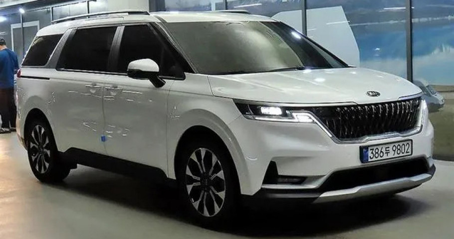 Kia Carnival 