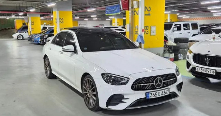 Mercedes-Benz E-Class 