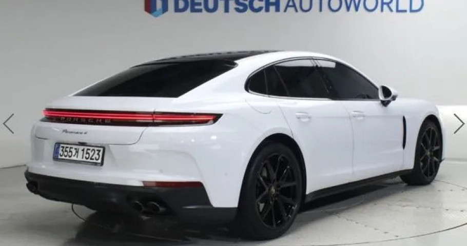 Porsche Panamera 