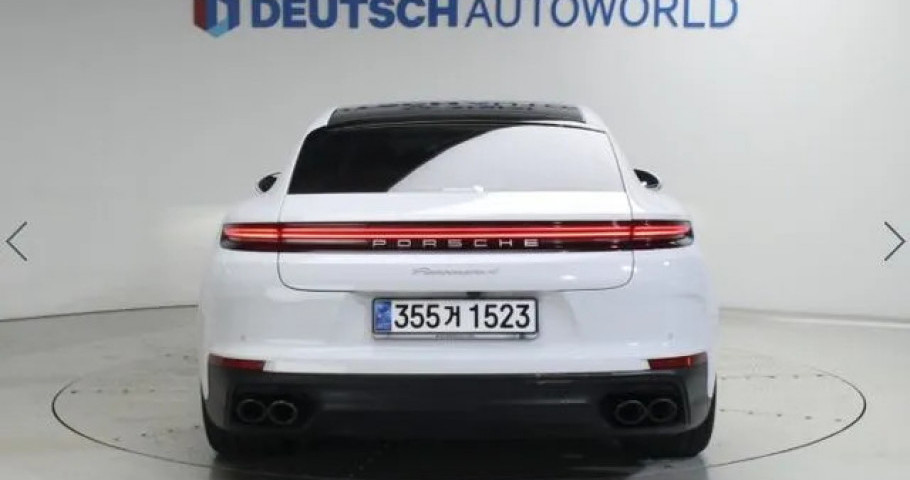 Porsche Panamera 