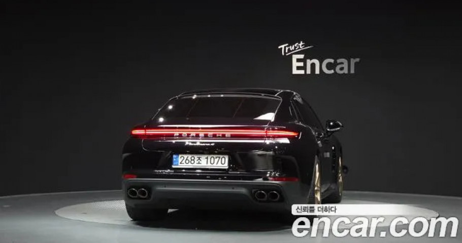 Porsche Panamera 