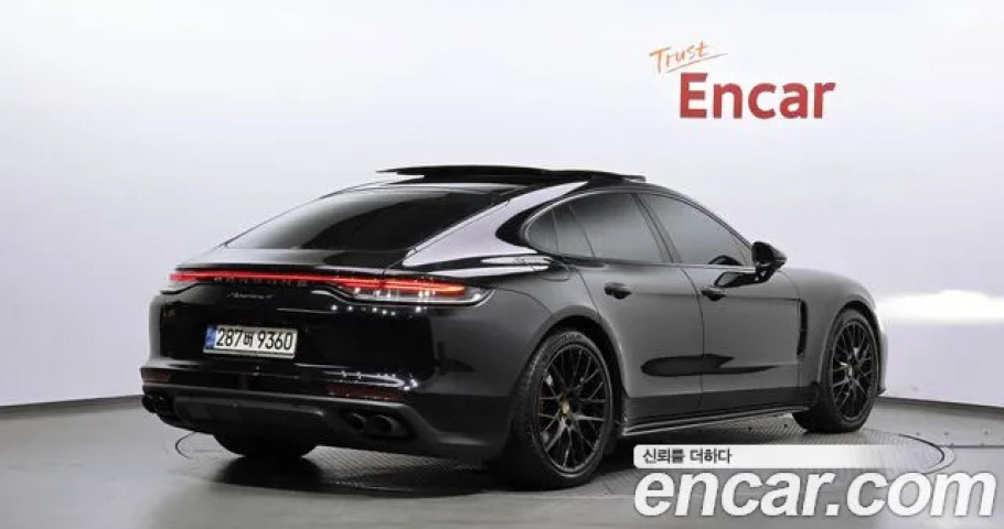 Porsche Panamera 