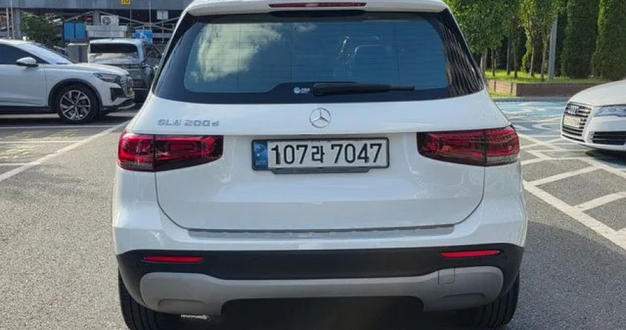 Mercedes-Benz Glb-Class 