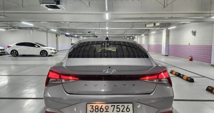 Hyundai Avante (Elantra) 