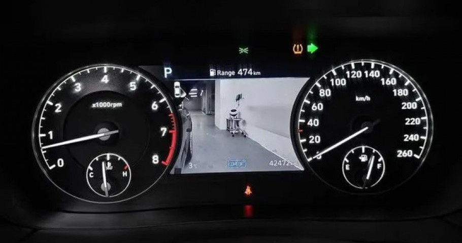 Genesis G90 