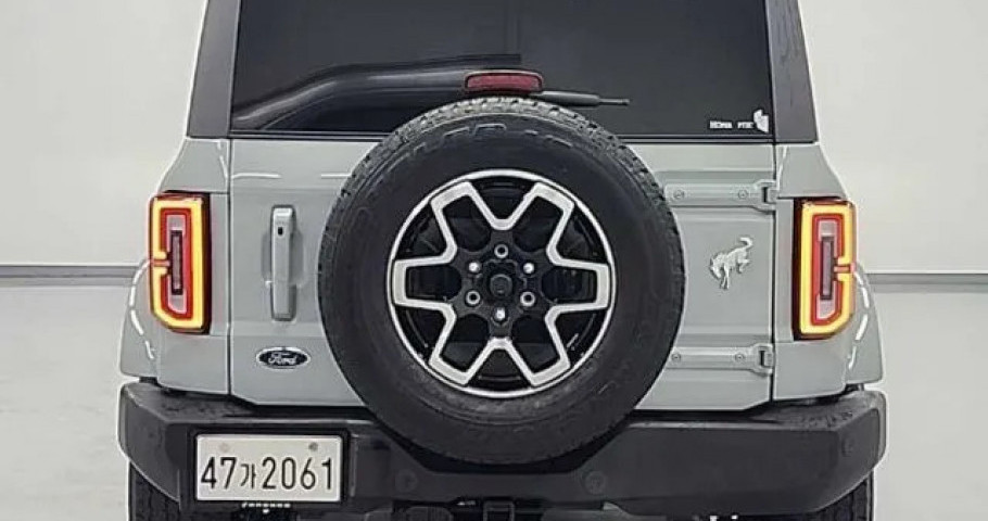 Ford Bronco 
