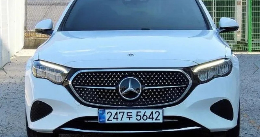 Mercedes-Benz E-Class 