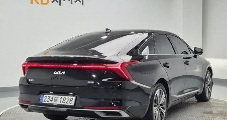 Kia K8 