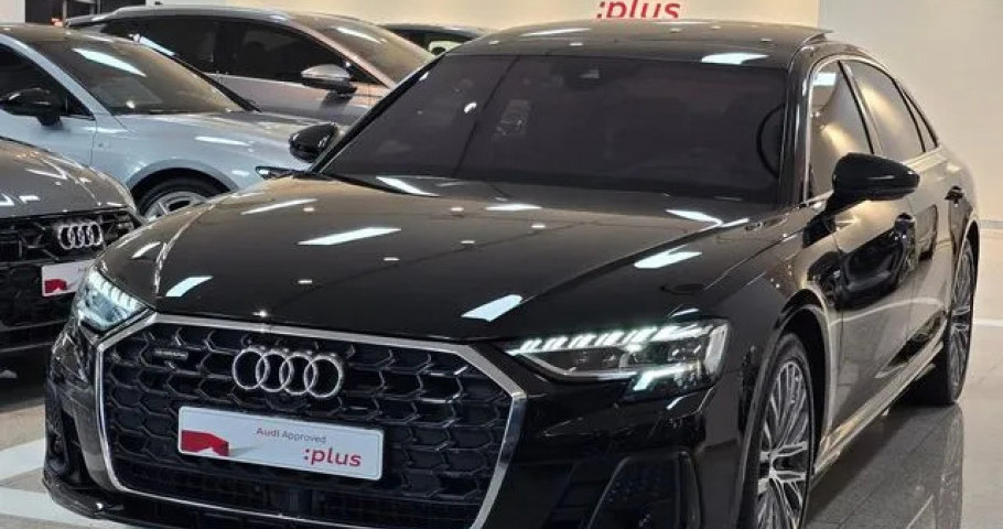 Audi A8 