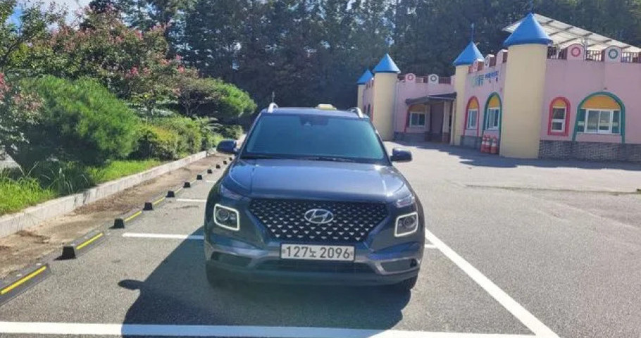 Hyundai Venue 