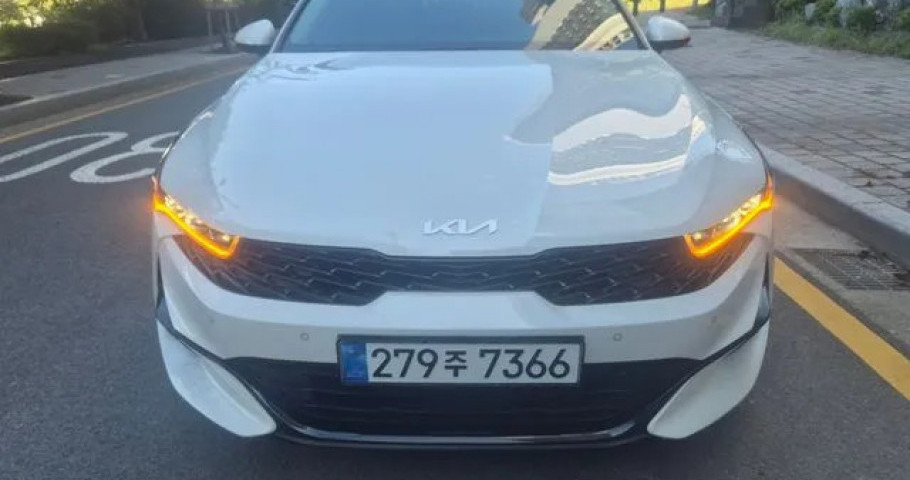 Kia K5 