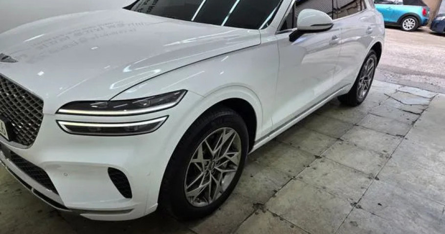 Genesis Gv70 