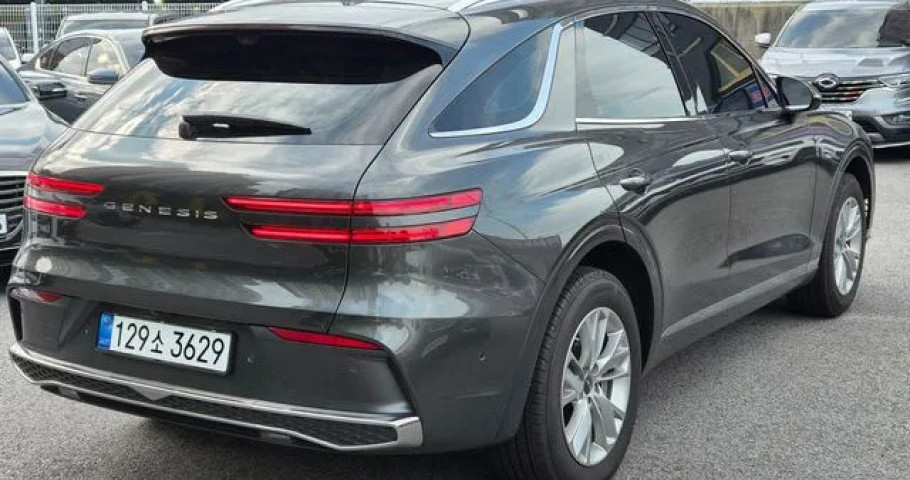 Genesis Gv70 