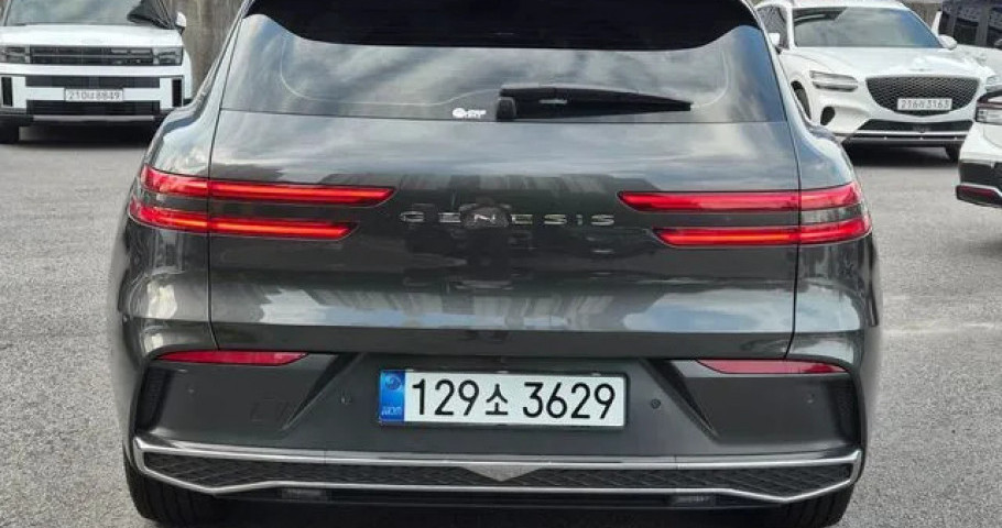 Genesis Gv70 