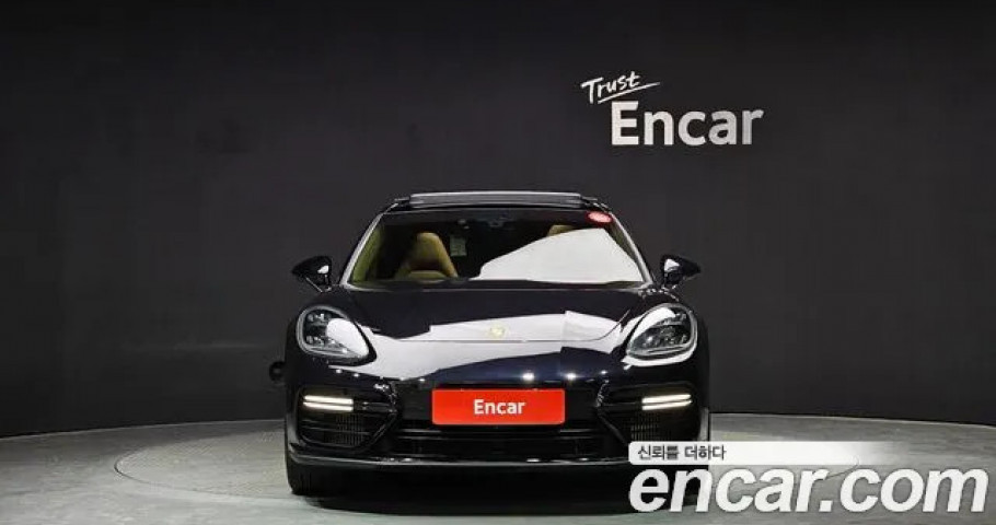Porsche Panamera 