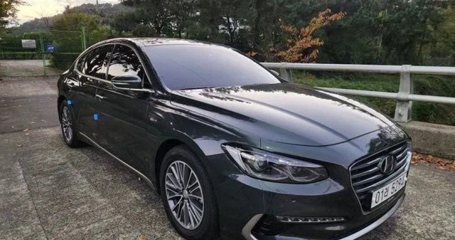 Hyundai Grandeur 