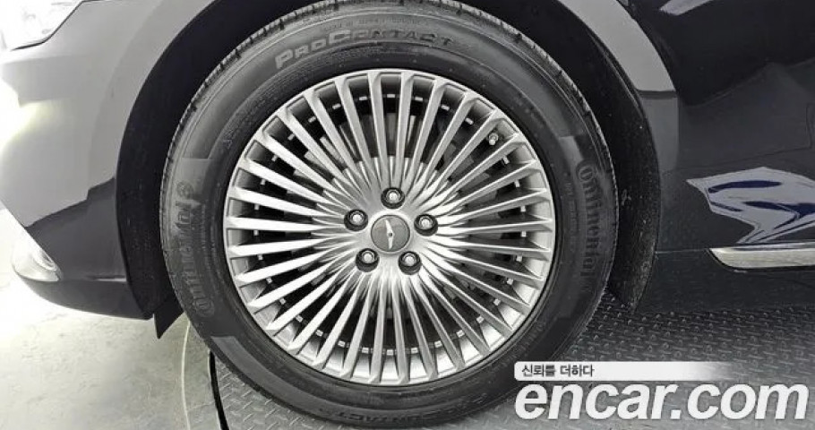 Genesis G90 
