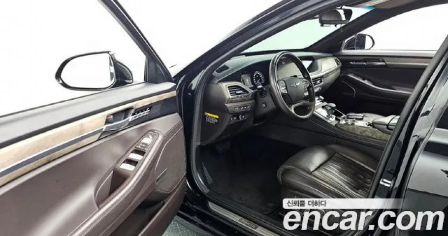 Genesis G90 