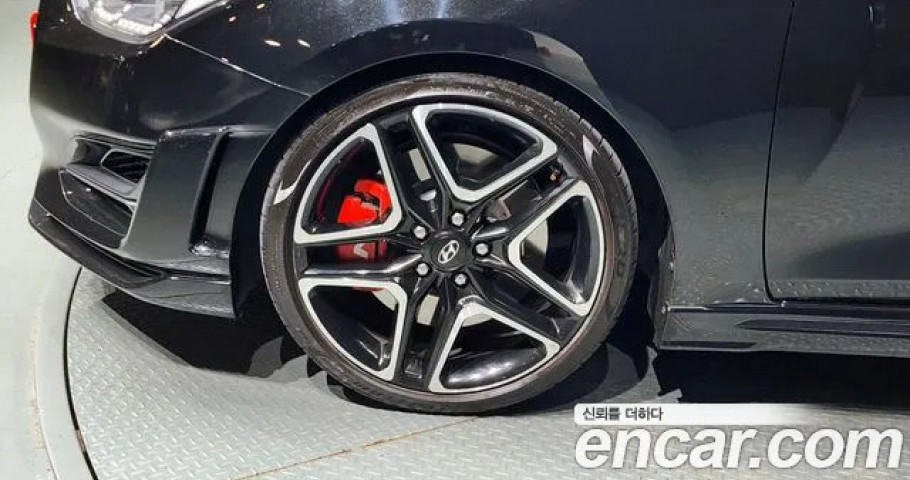 Hyundai Veloster 