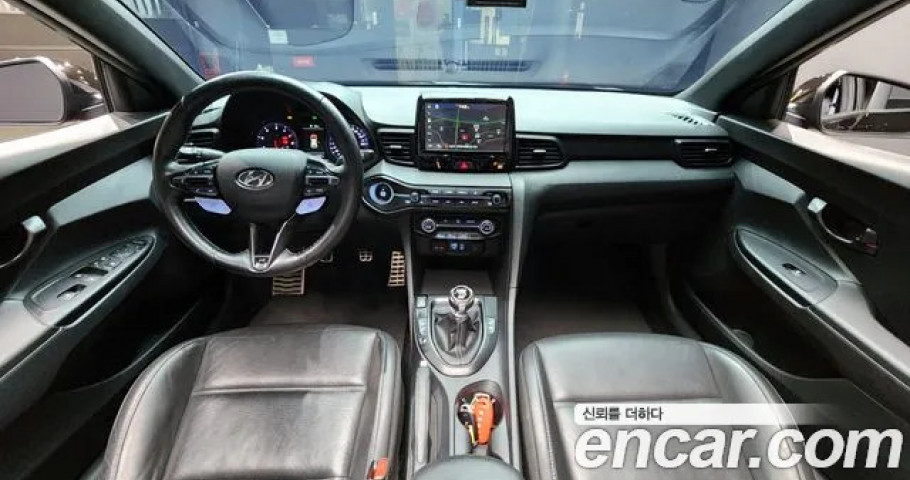 Hyundai Veloster 