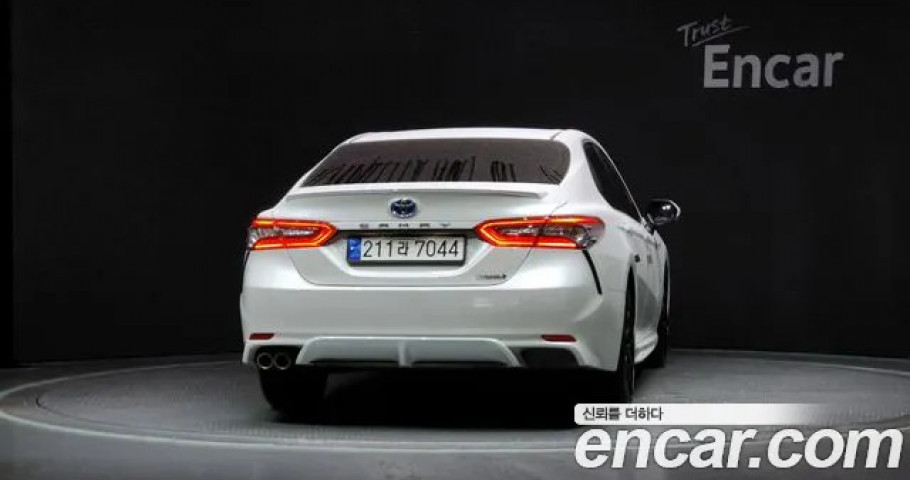 Toyota Camry 