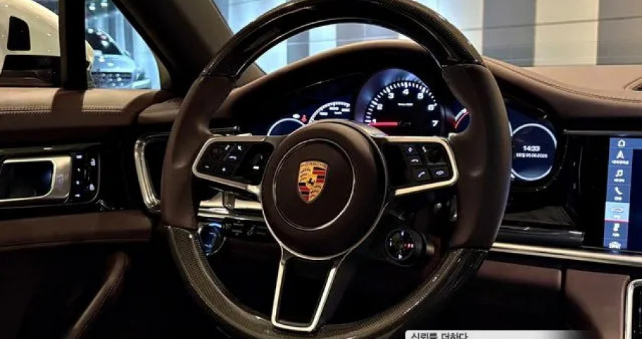 Porsche Panamera 