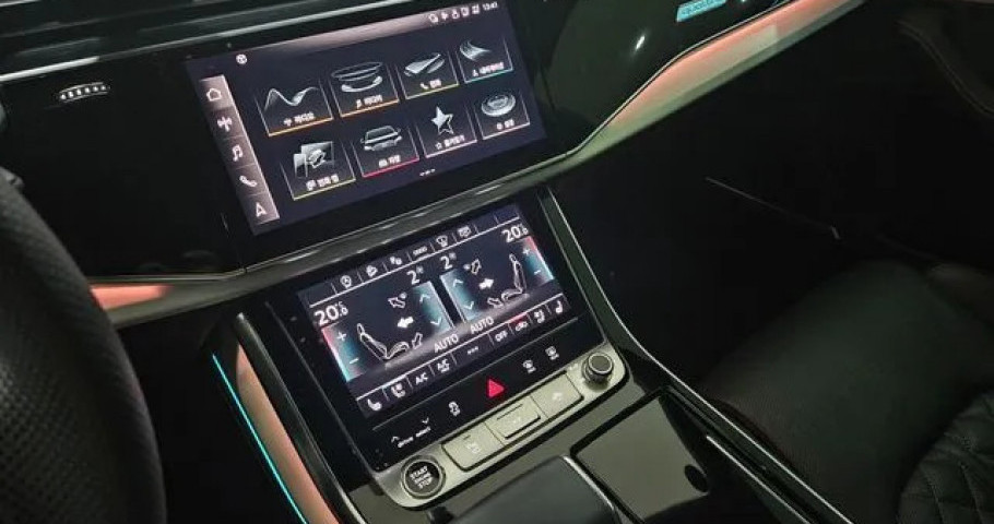 Audi Q7 