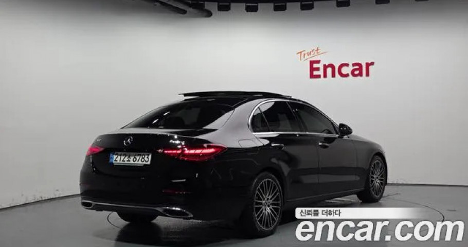 Mercedes-Benz C-Class 