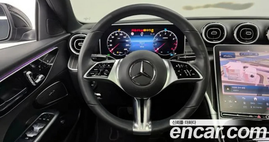 Mercedes-Benz C-Class 