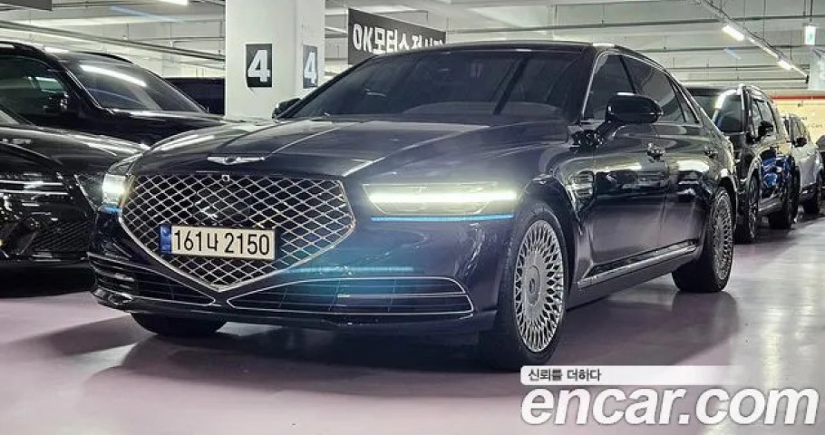 Genesis G90 