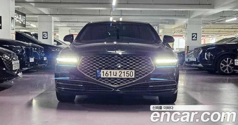 Genesis G90 