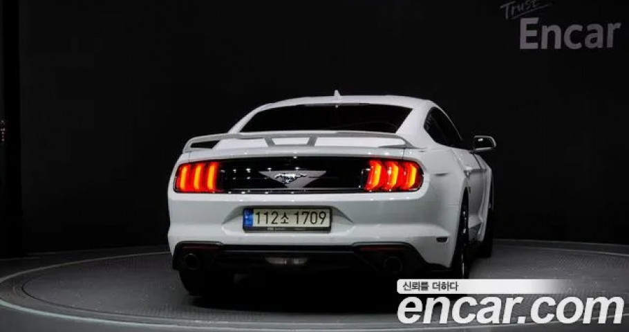 Ford Mustang 