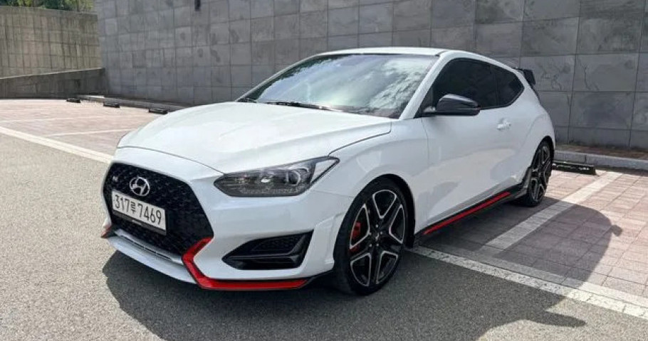 Hyundai Veloster 