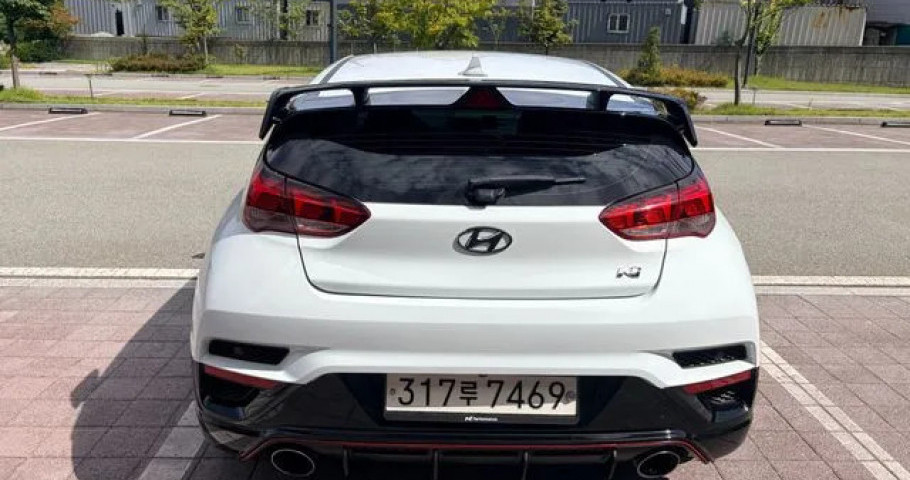 Hyundai Veloster 