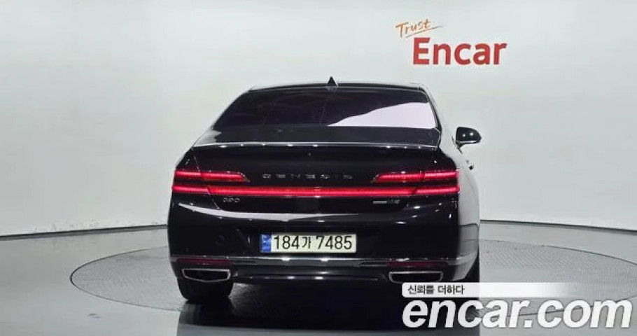 Genesis G90 