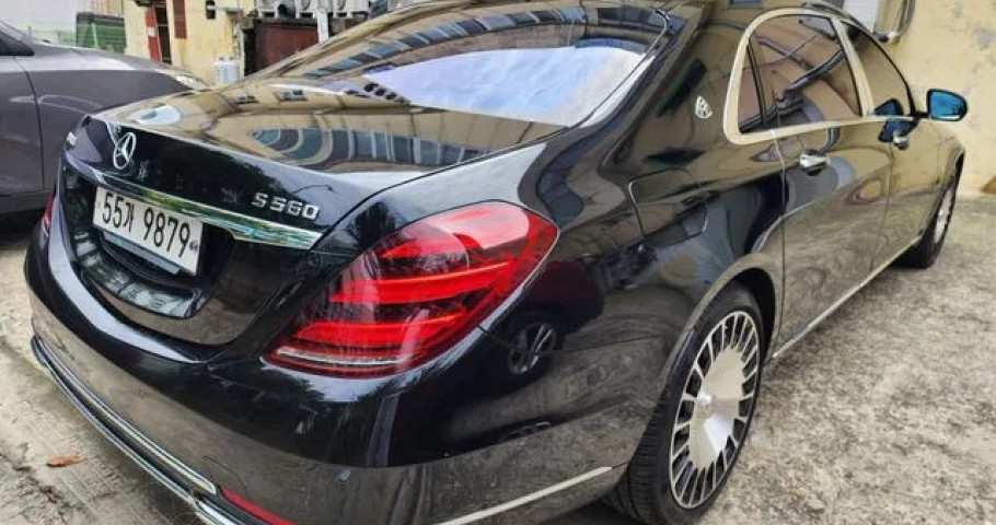 Mercedes-Benz S-Class 