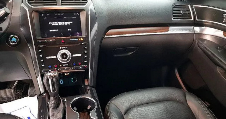 Ford Explorer 