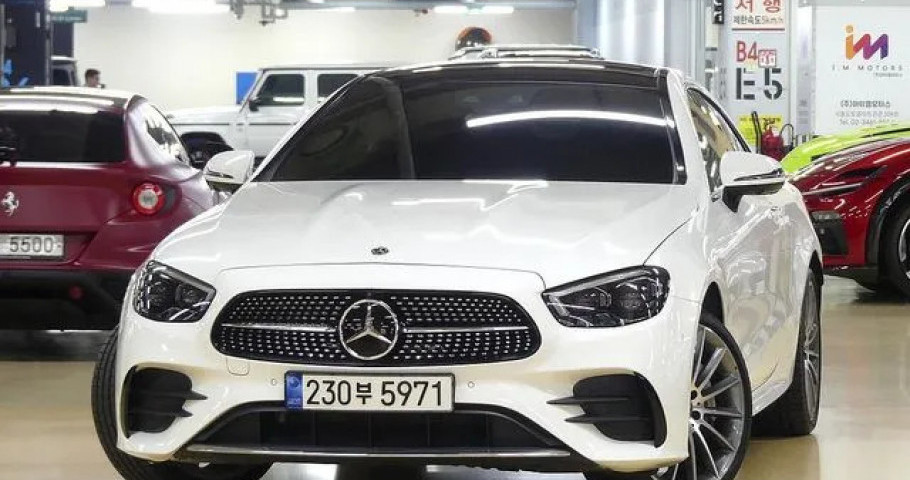 Mercedes-Benz E-Class 