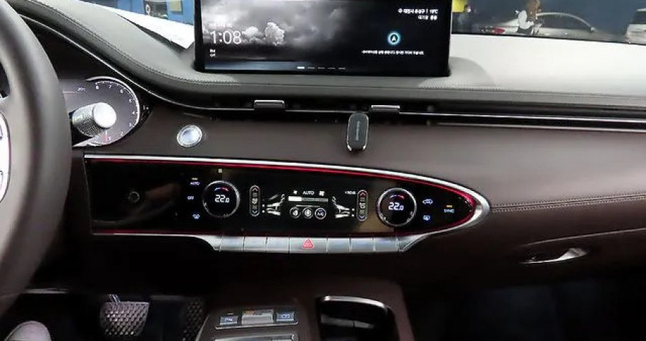 Genesis Gv70 