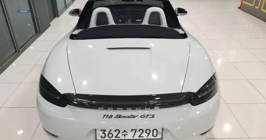 Porsche 718 