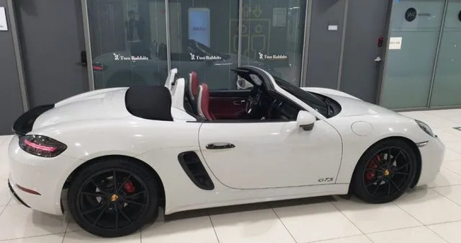 Porsche 718 